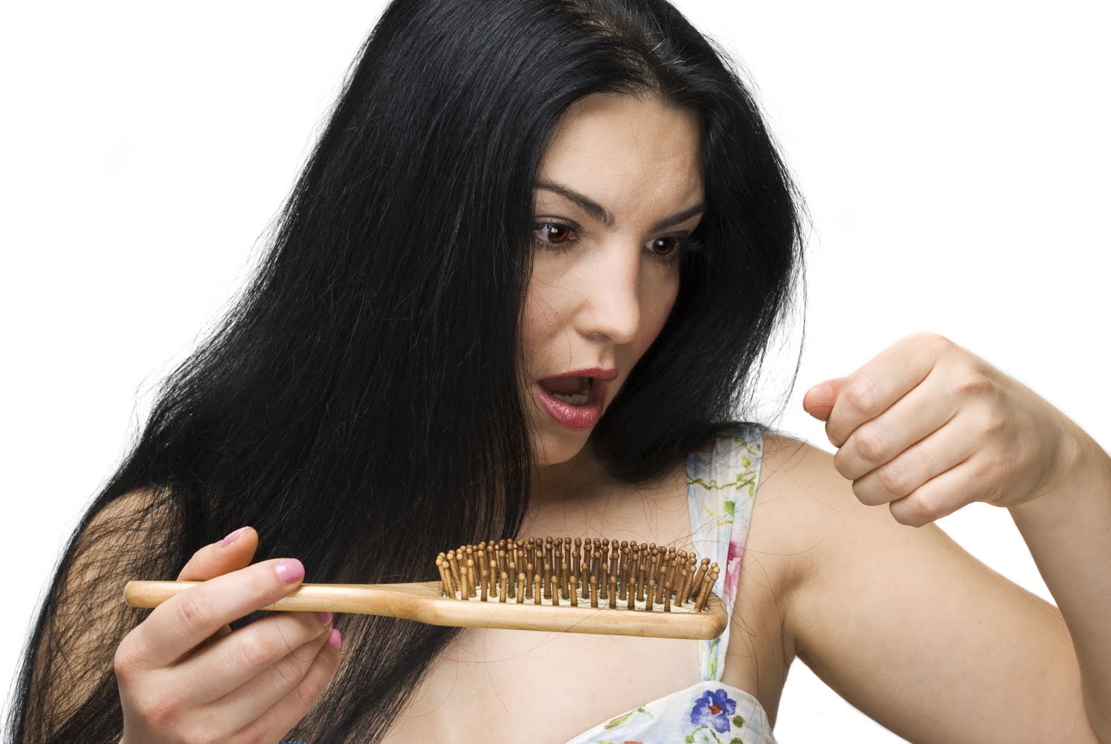 Four factors for female hair loss and how to treat it.